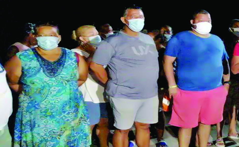 Comerciantes de Guanaja piden ayuda tras incendio