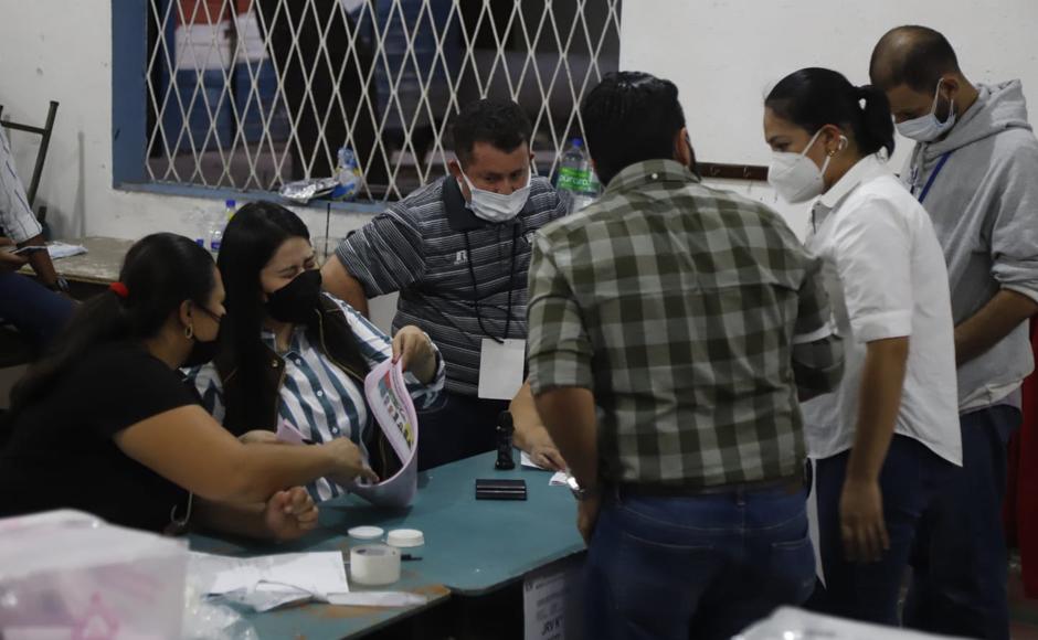 Crece expectativa entre candidatos a alcaldías de Honduras