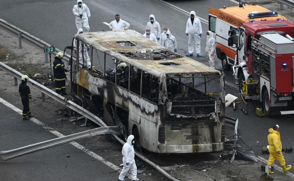 46 personas fallecidas, 12 de ellas menores, en accidente de autobús en Bulgaria