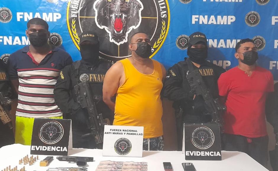 Capturan a supuestos miembros de banda Los Grillos en La Ceiba