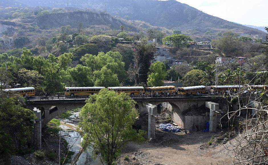 Los transportistas liberaron paulatinamente las vías tras una masiva paralización.