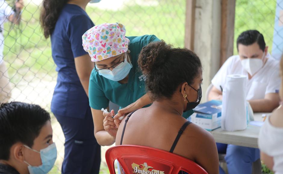 Priorizan vacunación de habitantes de bordos y colonias remotas de SPS