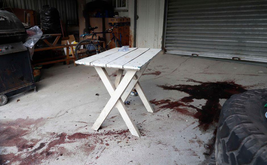 $!El billar permanece cerrado luego del tiroteo en su interior. Negocios que están en las cercanías continúan abiertos.