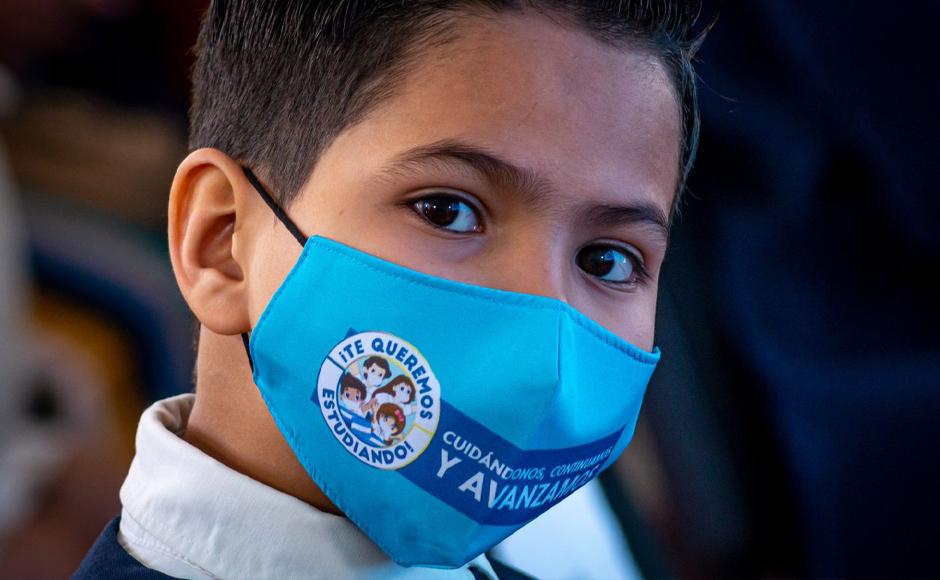 Una importante cantidad de estudiantes en el país salieron del sistema debido a las limitaciones económicas durante la pandemia.