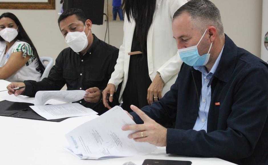 Ratifican acuerdo de mesa intersectorial de salud y migración