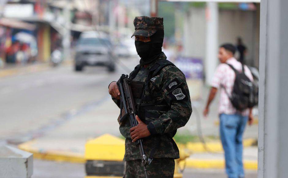$!Policías enfrentan una labor de combate directo contra la criminalidad que ha acechado a este municipio desde hace mucho tiempo.