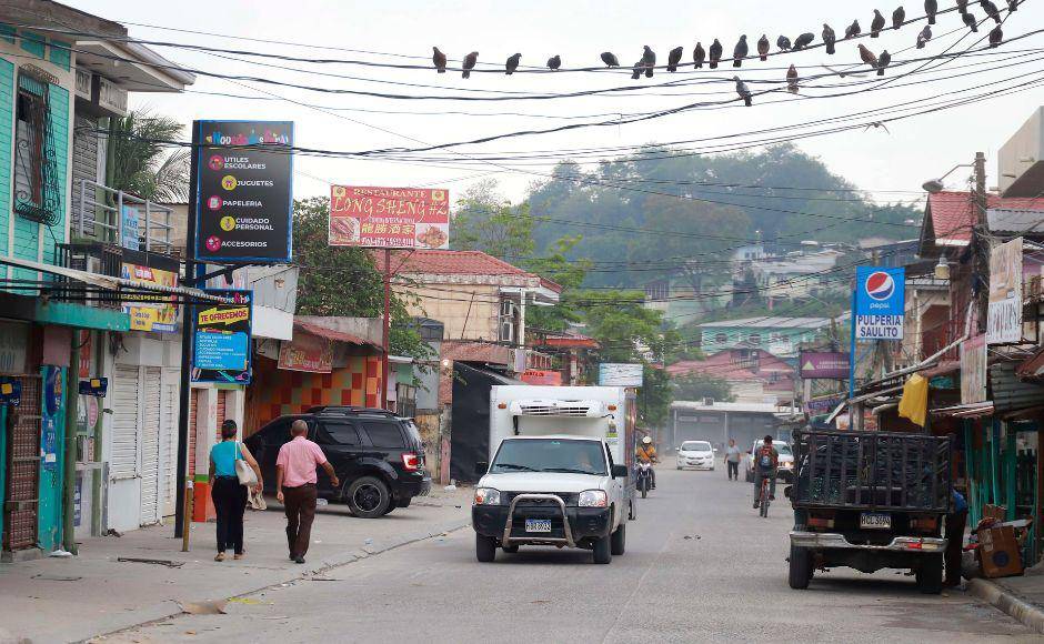 $!Las actividades comerciales se mantienen activas. Población de Choloma se encuentra a las expectativas de los resultados que puedan tener las nuevas medidas.