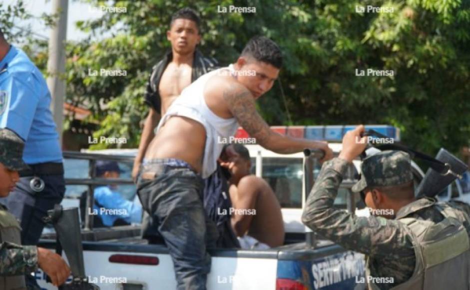 Chalecos antibalas y fusiles decomisaron a pandilleros en San Pedro Sula