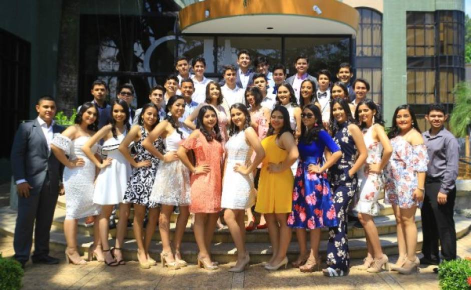 La promoción 2018 del Liceo Bilingüe Centroamericano.