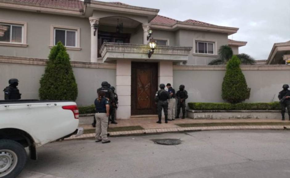 Residencial Casa Maya 2 fue uno de los puntos a los cuales llegó la Policía esta mañana.