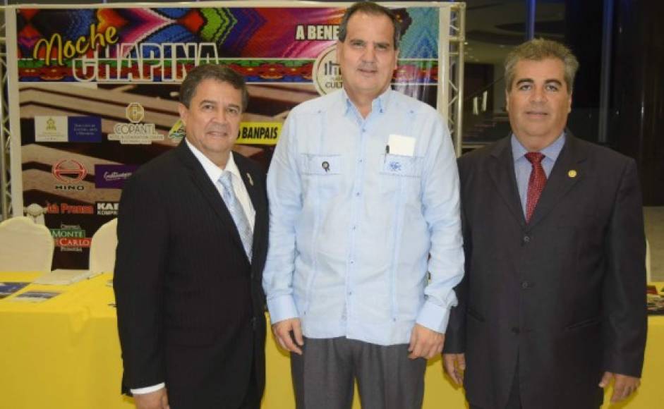 Mario Soto, Julio Grazioso y Luis Ferraté.