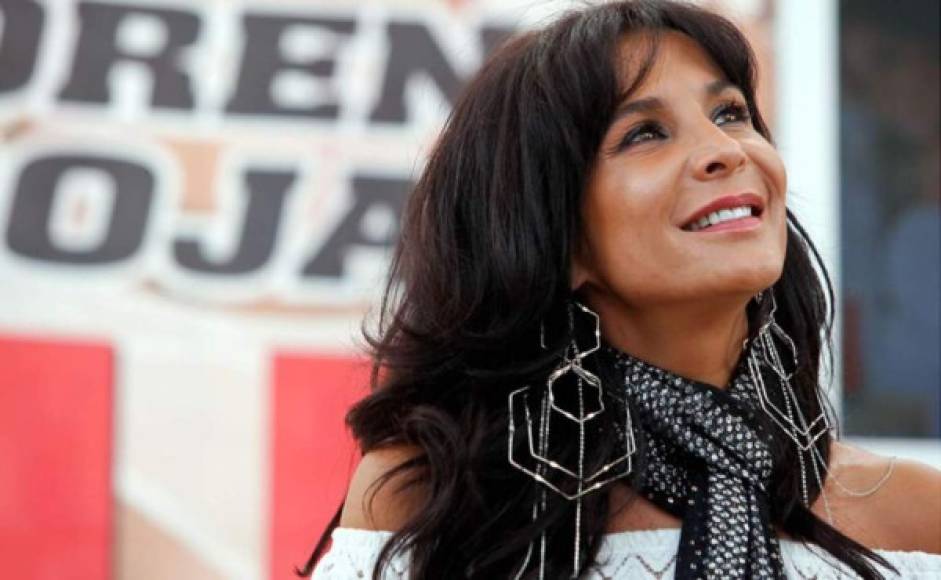 La desaparecida actriz y cantante Lorena Rojas también protagonizó el papel principal de 'Aventurera'.