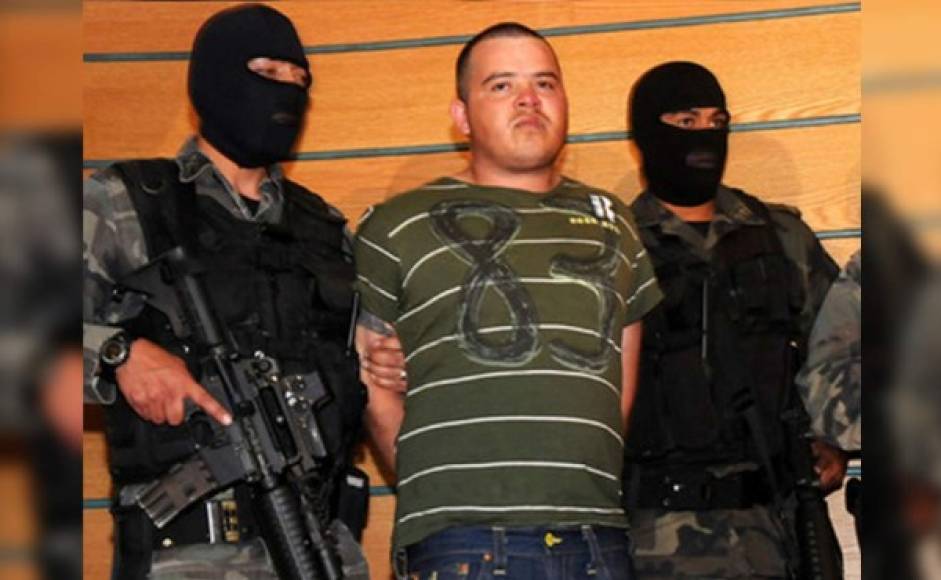 Sigifrido Nájera fue capturado el 20 de marzo de 2009 por liderar una célula criminal de la organización 'Cárdenas Guillén' dedicada al narcotráfico, tráfico de personas, robo de combustible, secuestro y homicidio en Nuevo León.