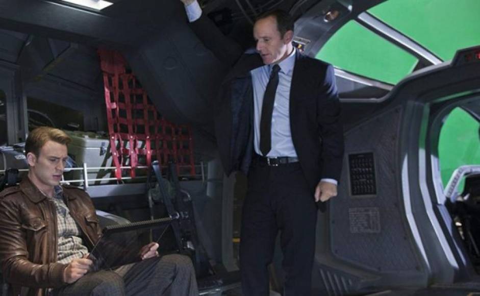 Chris Evans y Clark Gregg grabando escenas de 'Avengers'.