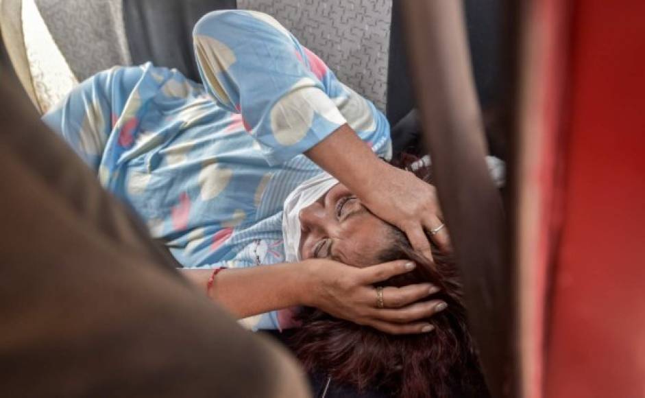 María de los Ángeles de 58 años, es una mexicana que vive en carne propia el colapso de los hospitales.