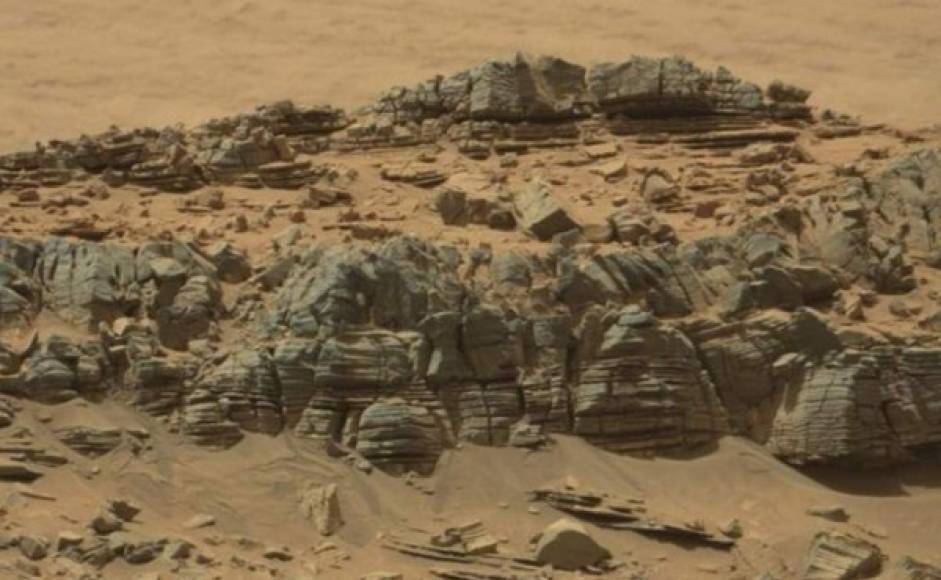 La imagen de una foto de la superficie del planeta rojo tomada por el Curiosity se viralizó en las redes sociales dado que muchos usuarios afirman que ahí aparece un gran cangrejo marciano.