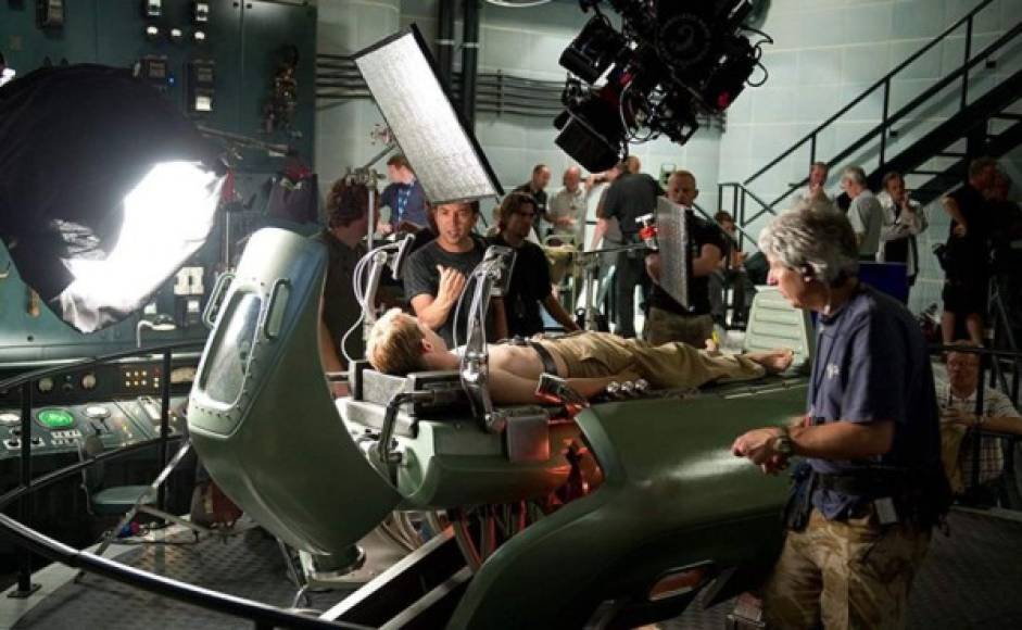 Chris Evans rodando su primera película como Capitán América.