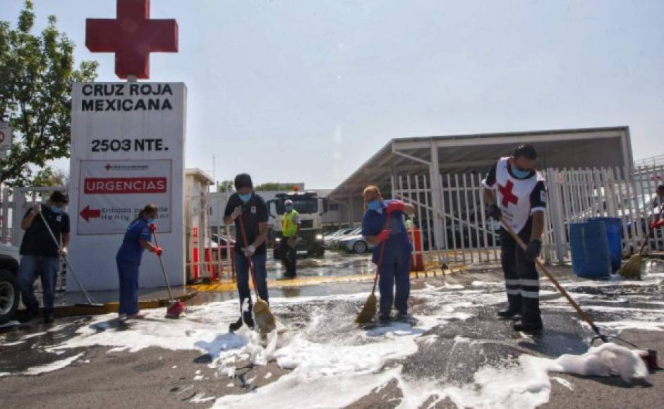 Las autoridades sanitarias extendieron las medidas de distanciamiento social y paralizó las actividades no esenciales hasta el próximo 30 de mayo.