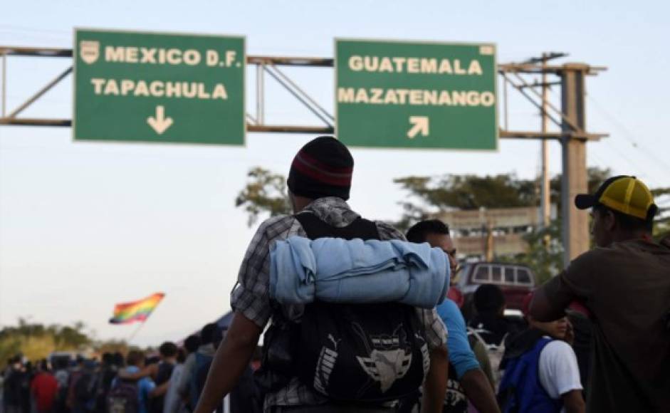 El gobierno mexicano intenta disuadir a los centroamericanos de entrar al país de manera irregular y los alienta para que se acojan a programas de refugio y empleo temporal en el sur del país.