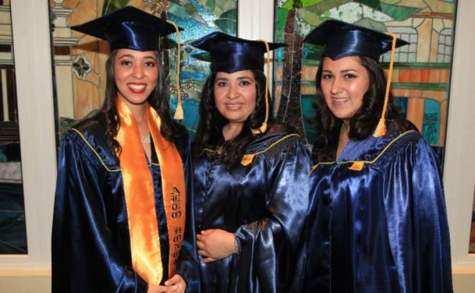 Lucy Anariba, Daysi Gómez y Dilcia Morales.