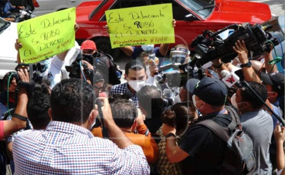 Junto a expertos de los hospitales Mario Catarino Rivas y Hospital Escuela Universitario se determinó que esos hospitales no reúnen las mínimas condiciones adecuadas para atender pacientes con Coronavirus; dos de los que ya operan han sido adecuados pero para cirugías menores, no para COVID-19.