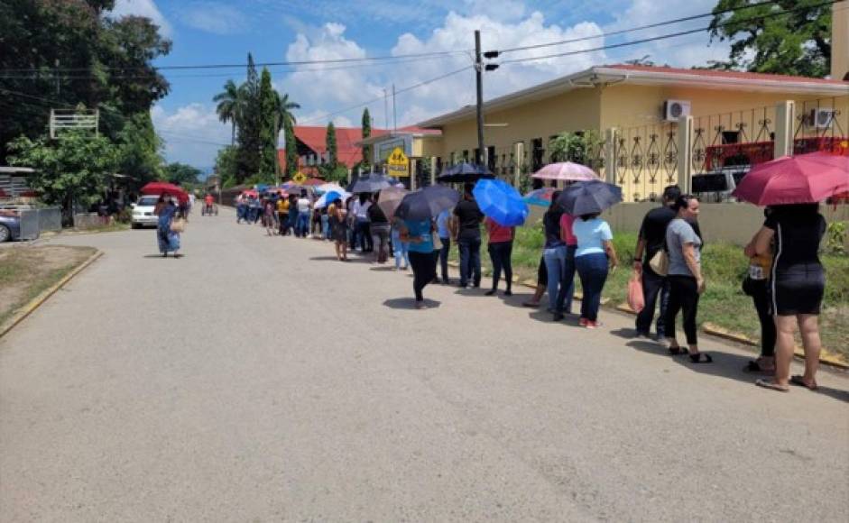 En el departamento de Cortés se habilitaron más de 30 centros para el vacunatón.