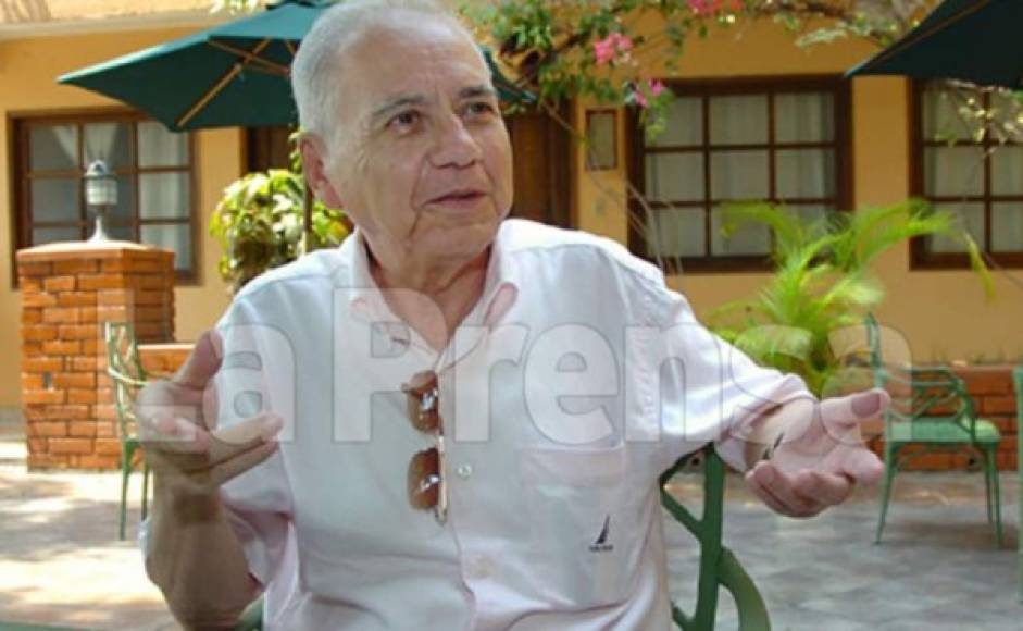 Pompeyo del Valle Moncada <br/><br/>Del Valle nació en Tegucigalpa y falleció a los 89 años la mañana de este jueves en Comayagua. Además de poeta fue un destacado periodista y ensayista.<br/><br/>Sus obras más destacadas son 'La ruta fulgurante' (poesía, 1956), 'Retrato de un niño ausente' (prosa, 1969), 'Nostalgia y belleza del amor' (poesía, 1970) y 'Ciudad con dragones' (poesía, 1980).