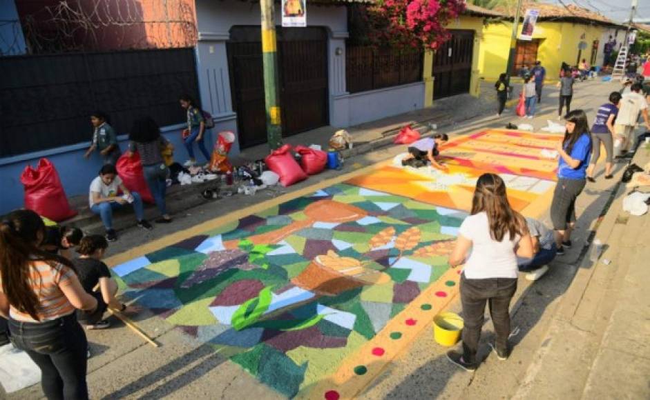 Las alfombras y las otras actividades realizadas en Honduras durante Semana Santa.