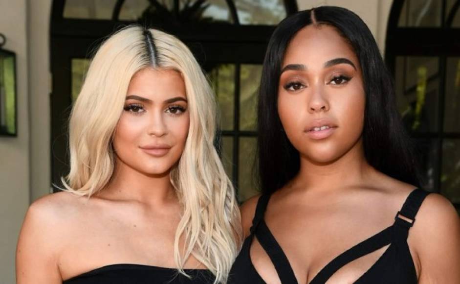 Kylie Jenner y Jordyn Woods habían sido la definición perfecta de una amistad durante casi una década. Hasta que Woods decidió meterse con el hombre Khloé Kardashian, la hermana mayor de Kylie.