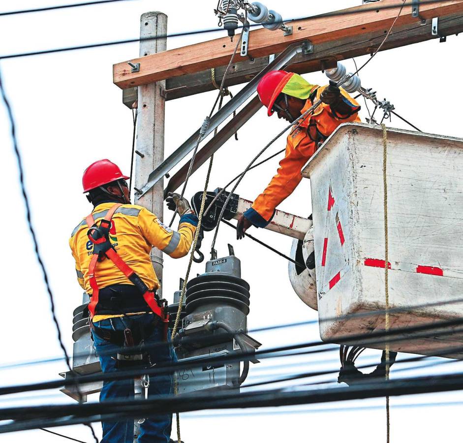 Tarifas de energía quedan congeladas hasta diciembre