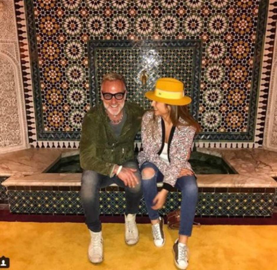 'Disfrutando nuevamente', escribió junto a esta foto en la que sale con el empresario italiano, Gianluca Vacchi.