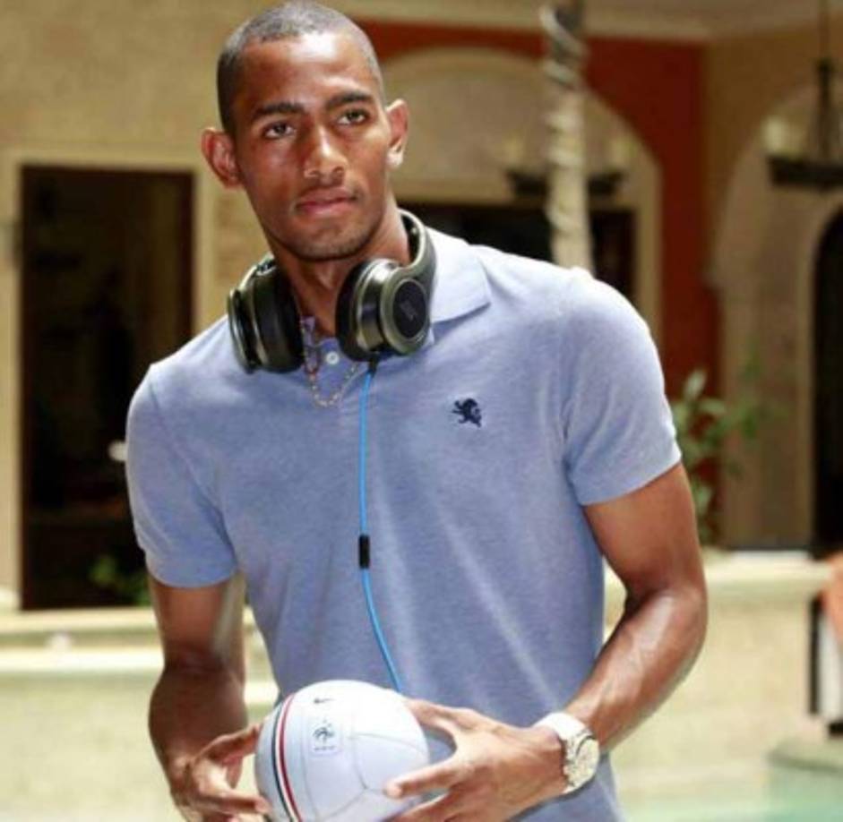 Jerry Bengtson podría convertirse en nuevo legionario hondureño. Se menciona que cuenta con ofertas de Asia y de Costa Rica.<br/>