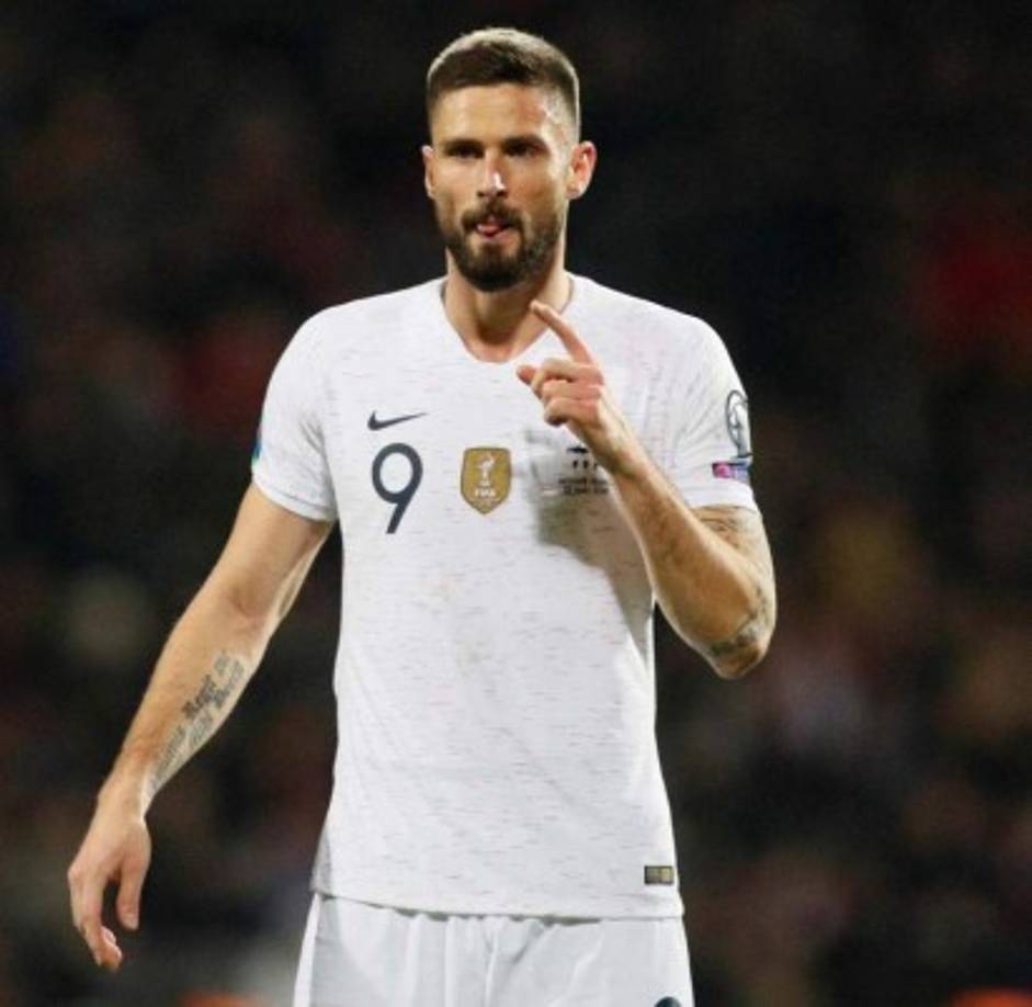 Aston Villa y Newcastle se unen al interés del Inter por hacerse con Giroud, según publica el diario Telegraph. El delantero francés afronta los últimos meses de contrato con el Chelsea y no va a renovar.