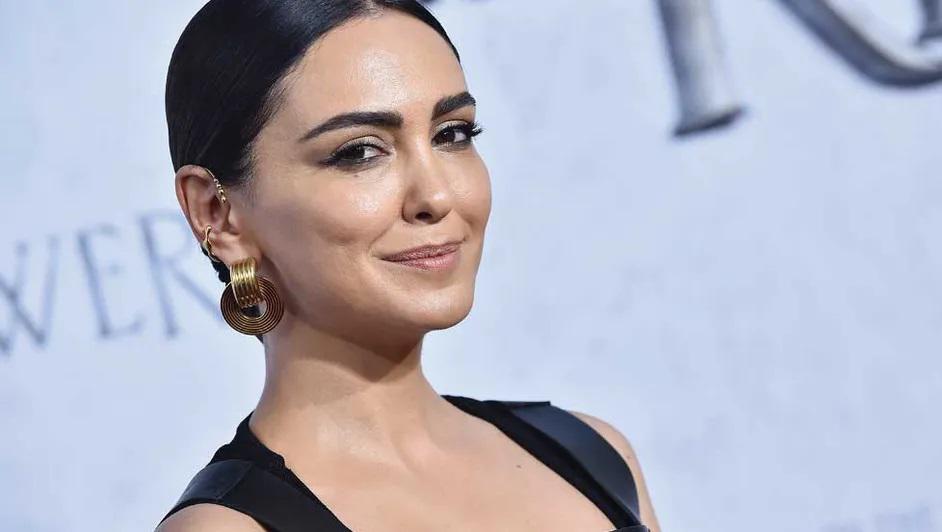 ¿Quién es Parastoo Ahmadi, la cantante condenada a 74 latigazos en Irán?