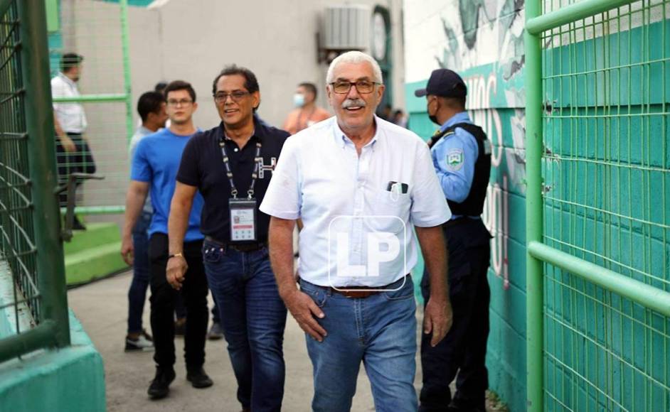 Otro que estuvo presente en el Yankel fue el entrenador del Marathón, Manuel Keosseián.