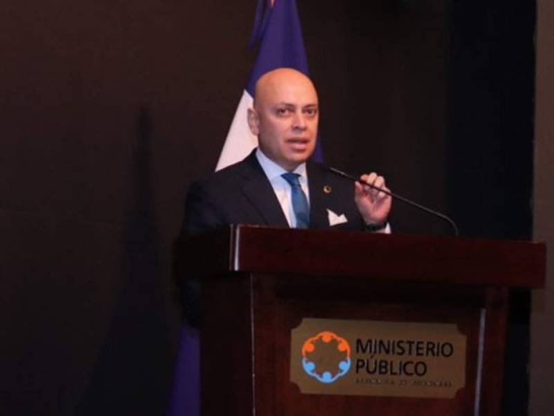 Chinchilla participó este martes en una ceremonia en conmemoración del quinto aniversario de la Agencia Técnica de Investigación Criminal (Atic).