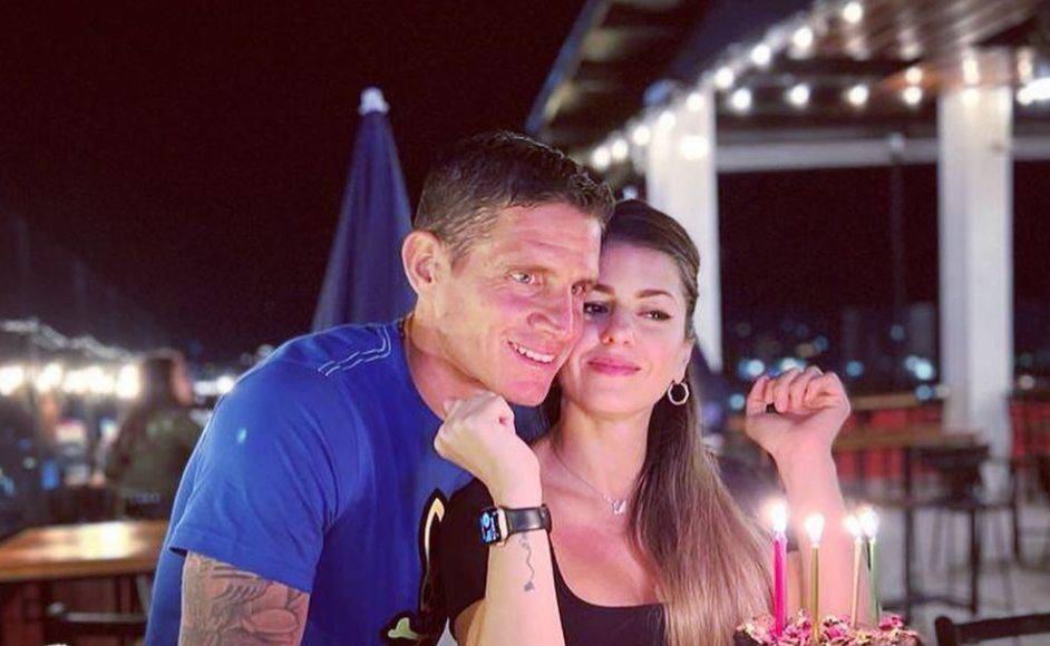 Ana Lencina es la esposa de Jonathan Rougier y la pareja sentimental del portero se pronunció en sus redes sociales tras la convocatoria de su amado.