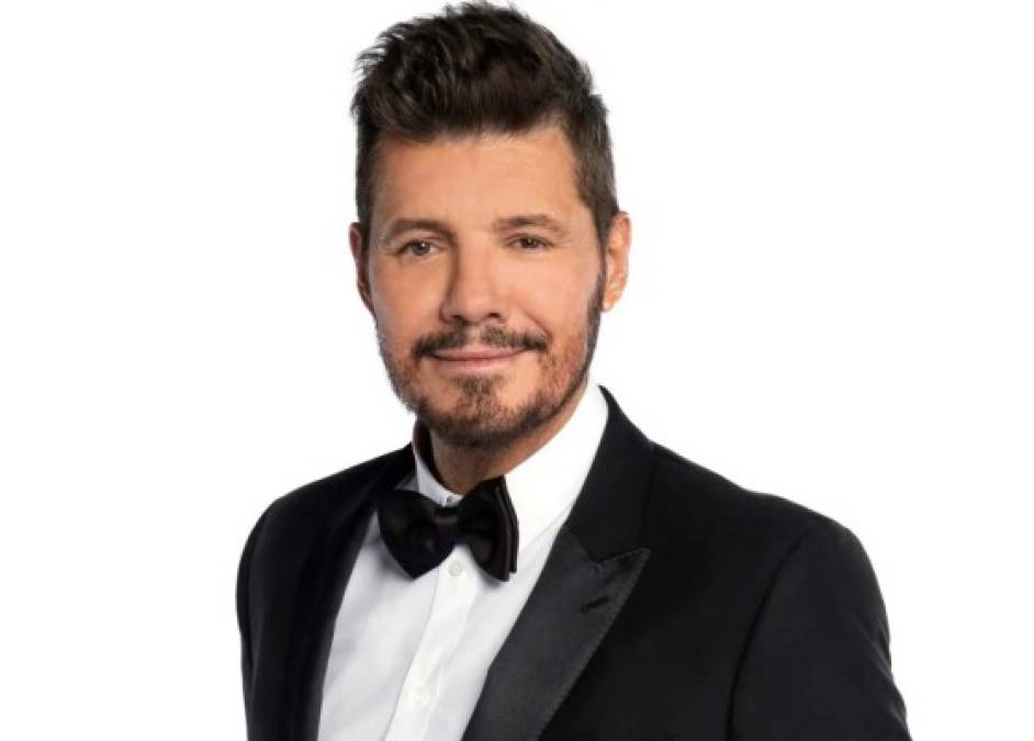 Marcelo Tinelli<br/><br/>Según el brujo Eddie Toledo, el presentador argentino profesa una extraña religión oriunda de África que habla sobre un espíritu al que se le hacen ofrendas y, 'dependiendo de cómo las sostengas, te da o te quita'.<br/><br/>El brujo agregó que en la productora de Tinelli ha visto 'amuletos' colgando de las paredes y en los camerinos, además de que sus tatuajes también esconden algo, tienen ciertos juegos de palabras y de dibujos que refieren a algo místico.