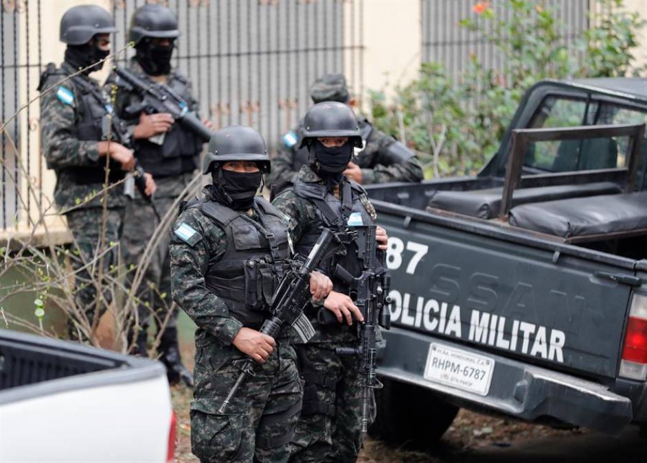 Según se conoció, tráfico de armas, influencia en el crimen organizado y narcotráfico son los delitos que se le señalan al exmandatario hondureño desde los Estados Unidos.