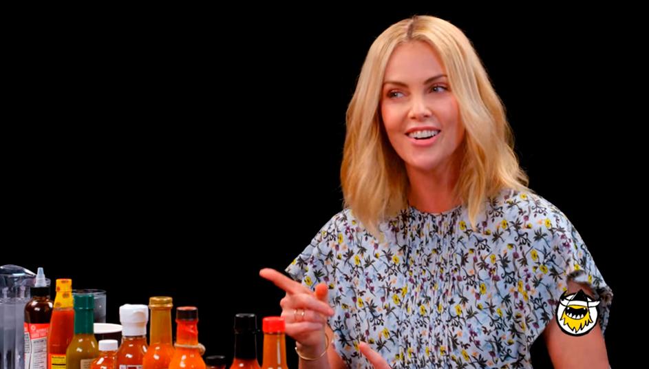 La actriz Charlize Theron impresionó con su nivel de tolerancia.