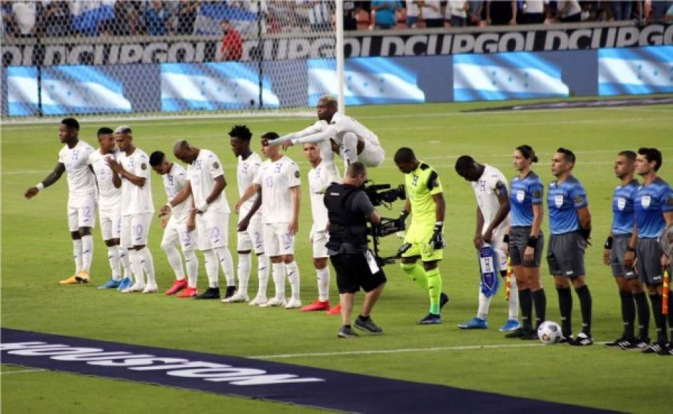 No se vio: Enorme gesto de 'Buba' López con fans, los reclamos de Arnold Cruz y mexicanos apoyando a Qatar
