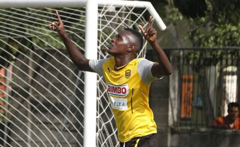 Román Valencia: El joven delantero hondureño se unirá al Parrillas One de la segunda división de Honduras. En la Liga Nacional jugó en clubes como Real España y Honduras Progreso.<br/>