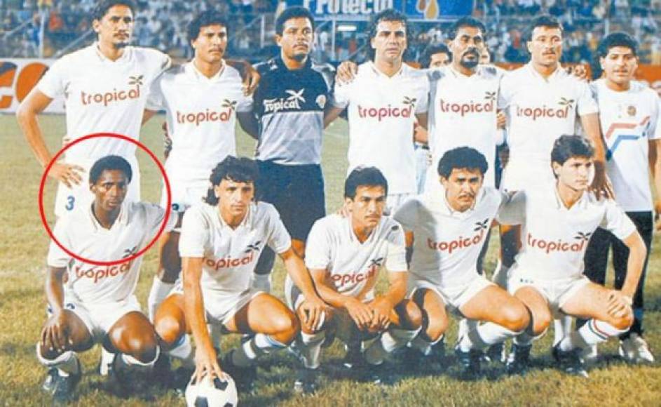 Daniel Zapata: (Lateral derecho): Héctor Vargas coloca al exjugador del Olimpia en el 11 ideal.