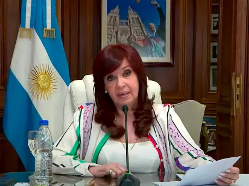 La ex presidenta de Argentina no irá a prisión pese a la condena de seis años en su contra debido a los fueros que la protegen como vicepresidenta.