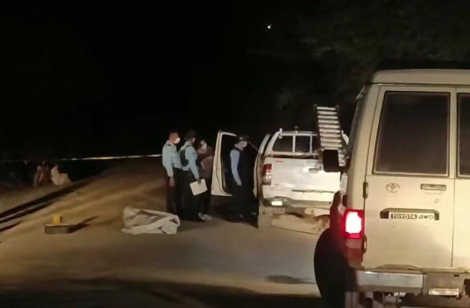 Hallan a dos personas asesinadas dentro de vehículo en carretera a Ticamaya