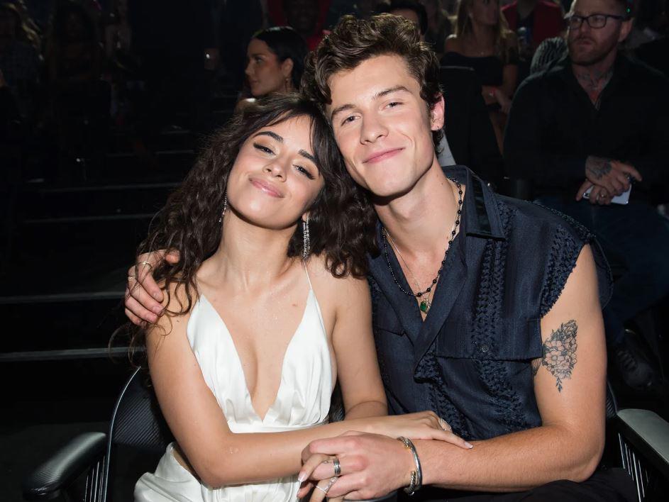 En noviembre de 2021, Camila Cabello y Shawn Mendes anunciaron su separación luego de dos años juntos.