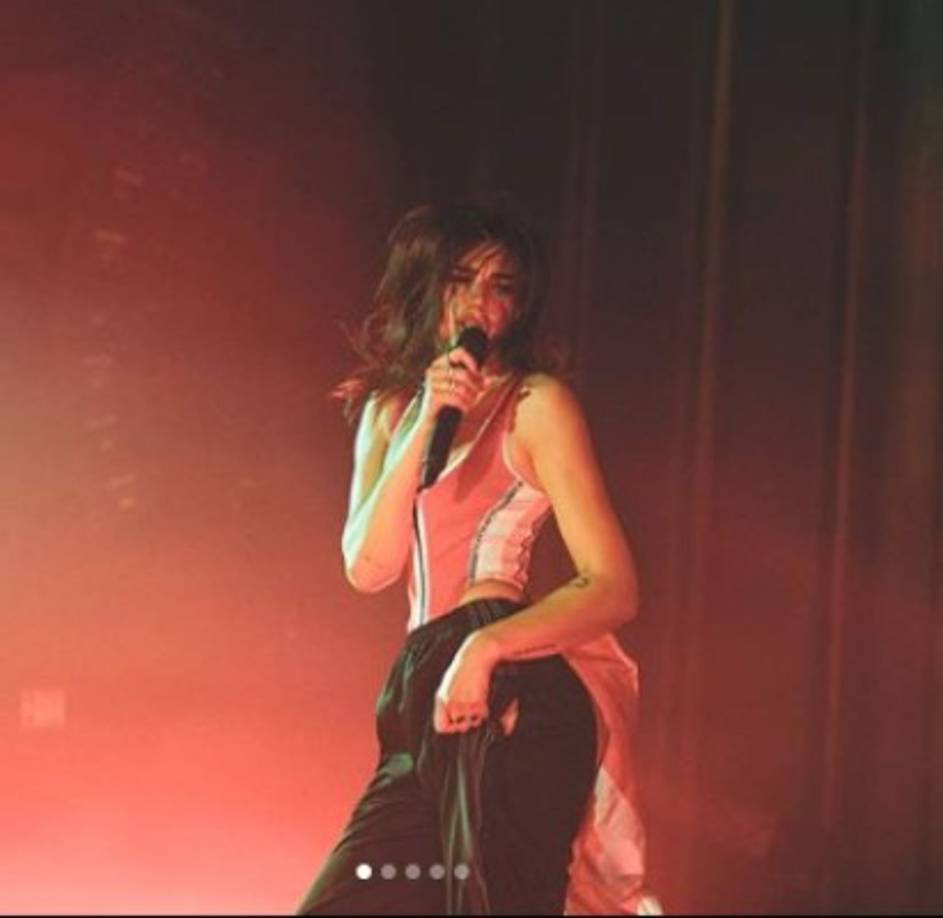 Hasta la fecha, su álbum ha conseguido vender más de 2,2 millones de copias y 17 millones de singles en todo el mundo.