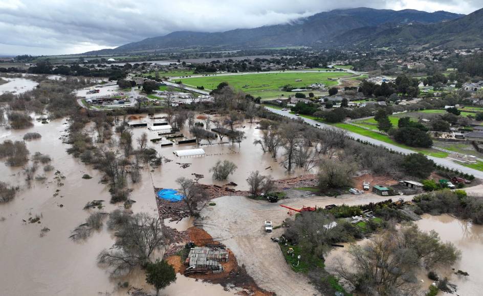 Aun así, la asombrosa cantidad de lluvia que ha caído en el norte de <b>California</b> ha dejado las ciudades inundadas.. 