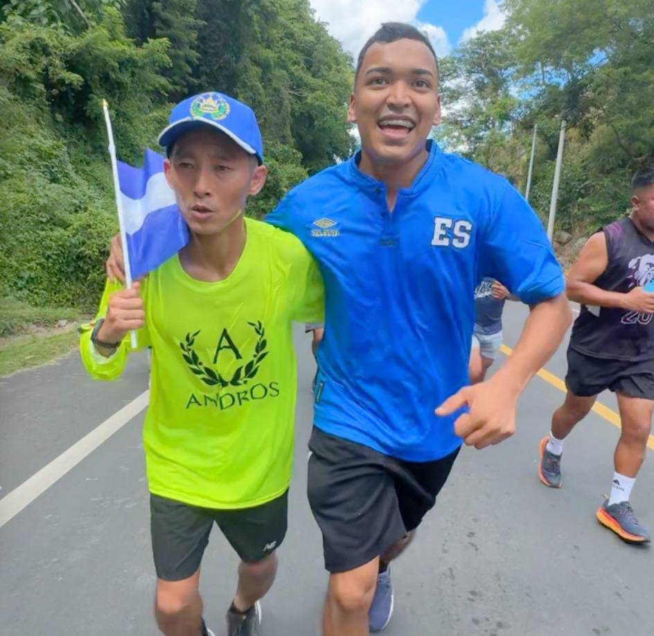 Fujiyama anunció que con este dinero realizará 25 proyectos escolares en diferenteszonas de Honduras.