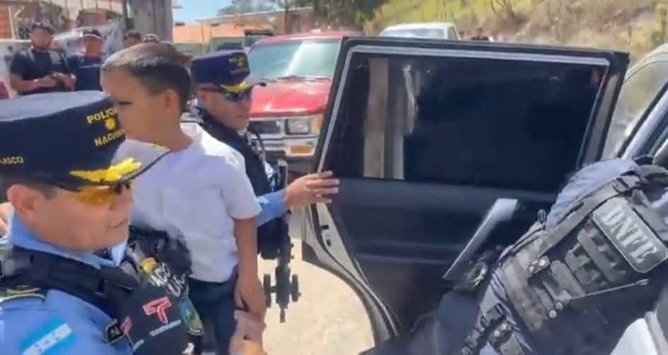 Jovencitos confiesan secuestro de niño en Gracias; investigan si arma usada era de juguete